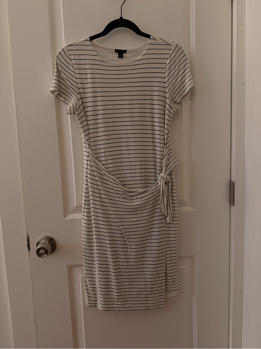 Ann Taylor White and Black Striped Tie-Detail Midi Dress